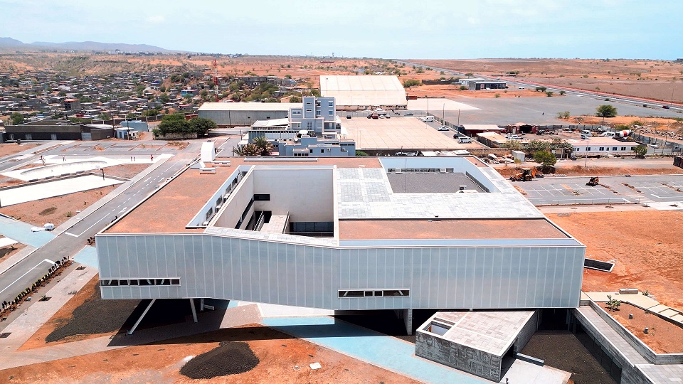 Transformação Digital em Cabo Verde: Um Caminho para a Inovação e Sustentabilidade 1 TechPark-CV-Transformacao digital